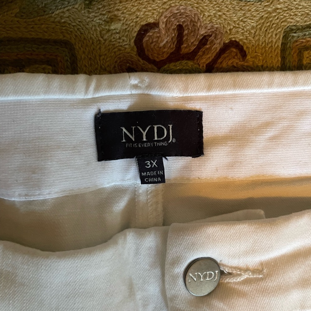 NYDJ White Wide Leg Cropped Jeans, 3X - Picture 4 of 9